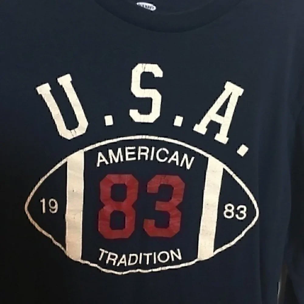 Old Navy boys size 10/12 large navy USA football T-shirt. NWOT